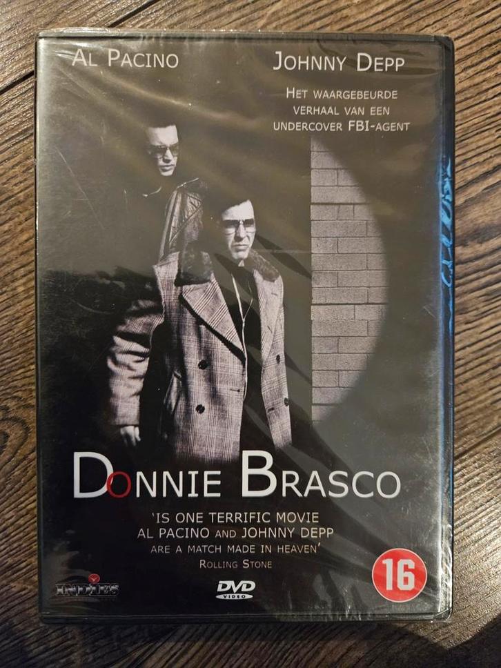 Donnie Brasco DVD - Johnny Depp, Al Pacino - Nieuw!, Cd's en Dvd's, Dvd's | Thrillers en Misdaad, Nieuw in verpakking, Maffia en Misdaad