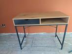 Bureau met stalen frame, Huis en Inrichting, Bureaus, Ophalen, Zo goed als nieuw