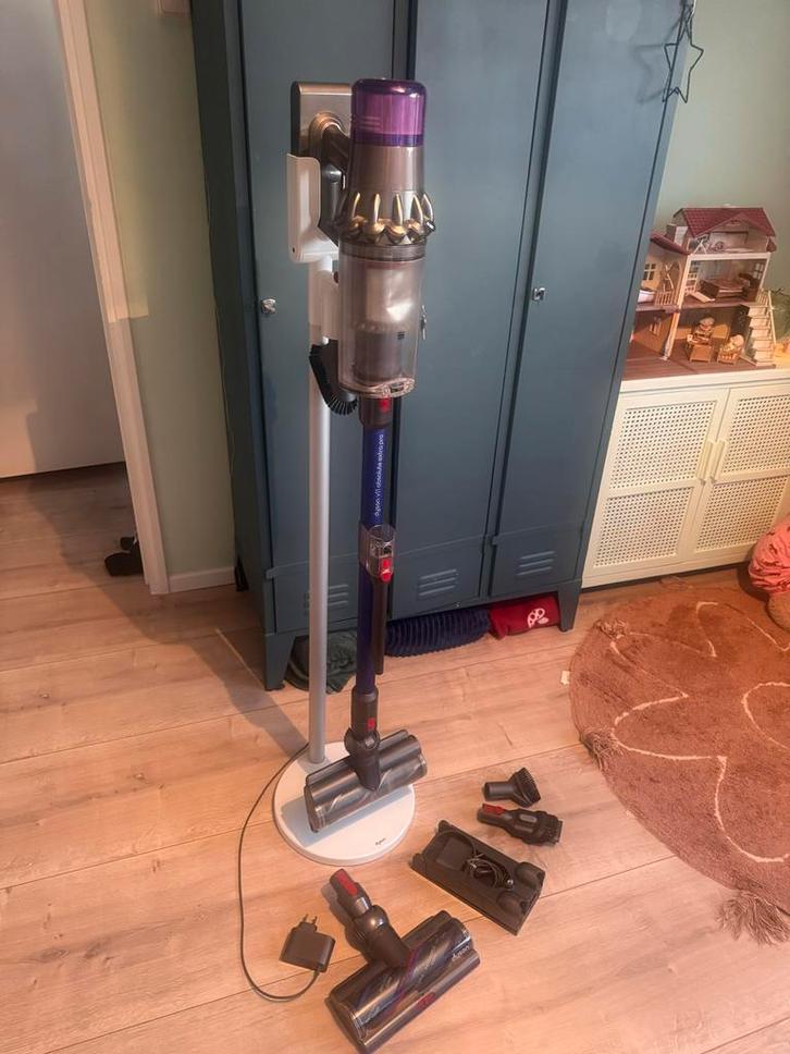 Dyson V11 Absolute Extra Pro Steelstofzuiger, Witgoed en Apparatuur, Stofzuigers, Zo goed als nieuw, Stofzuiger, Minder dan 1200 watt