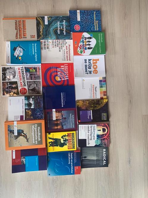 Studie boeken HBO Integrale veiligheidskunde, Boeken, Studieboeken en Cursussen, Zo goed als nieuw, HBO, Beta, Ophalen of Verzenden