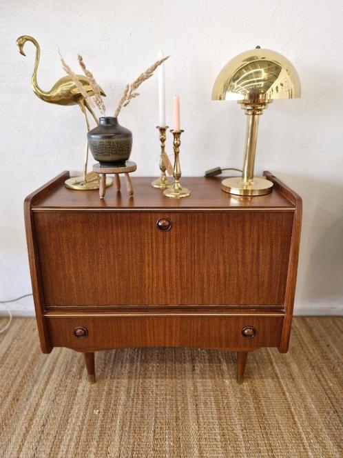 Vintage kastje met lade en ronde greep 70s, Verzamelen, Retro, Huis en Inrichting, Ophalen