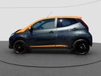 Toyota Aygo 1.0 VVT-i x-JBL | Camera | Airco | LM Velgen |, 12 maanden, Stof, Gebruikt, 4 stoelen