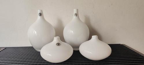 Ikea Johanna Jelinek 4x witte Salong vaas, Huis en Inrichting, Woonaccessoires | Vazen, Zo goed als nieuw, Wit, Minder dan 50 cm