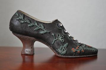 Miniatuur Schoen met Strass 11 cm beschikbaar voor biedingen