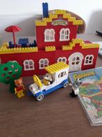 Fabuland lego.  voor en achterkant van ziekenhuis . Met boek, Ophalen, Gebruikt