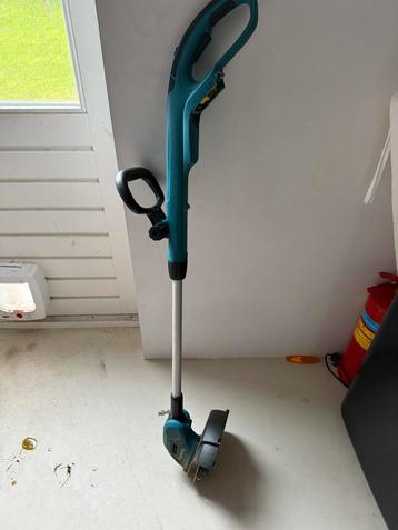 Makita DUR181 grastrimmer 18v beschikbaar voor biedingen