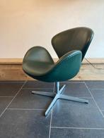 Fritz Hansen Arne Jacobsen Swan Chair , donkergroen leder, Huis en Inrichting, Fauteuils, Minder dan 75 cm, Design, Fritz Hansen
