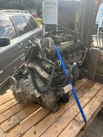 Volvo 2.4 D5 komplete motor en automaat bak beschikbaar voor biedingen