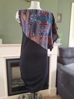 Mooie One shoulder look Custo jurk M 38 gratis verzenden NL, Kleding | Dames, Maat 38/40 (M), Custo, Verzenden, Zwart
