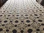 Handgehaakt sprei kleed, Huis en Inrichting, Tafelkleden, Ophalen of Verzenden, Zo goed als nieuw, Rechthoek, Binnen
