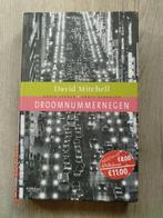 David Mitchell - Droomnummernegen (Hardcover de Volkskrant), Boeken, Literatuur, Gelezen, Ophalen of Verzenden, Nederland