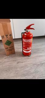 Schuimblusser 2 liter met ophang beugel, Huis en Inrichting, Brandblussers en Brandkasten, Ophalen of Verzenden, Zo goed als nieuw