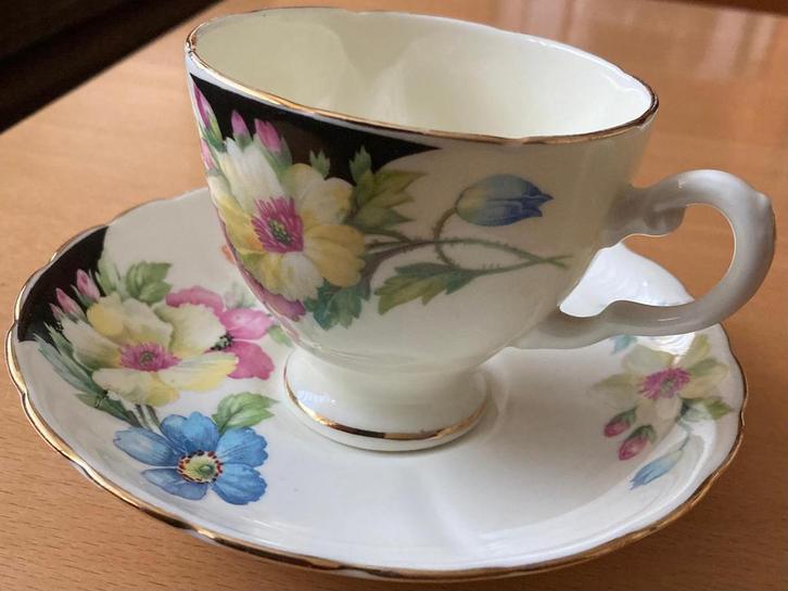 Vintage Theekopje met Schotel Plant Tuscan China (1940-50), Antiek en Kunst, Antiek | Servies los, Ophalen of Verzenden