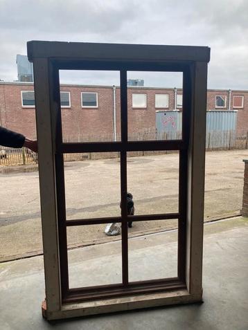 2 boerderij ramen - schuiframen - roede ramen - kozijnen beschikbaar voor biedingen