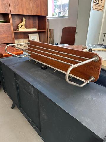 Art deco wandkapstok, vintage antiek hoedenrek beschikbaar voor biedingen
