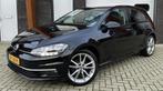 Volkswagen Golf 1.0 TSI Highline DSG/ACC/STOELVW/CARPLAY/LED, Stof, Adaptive Cruise Control, 620 kg, Zwart
