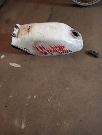 Orginele schone honda mt5 tank  beschikbaar voor biedingen