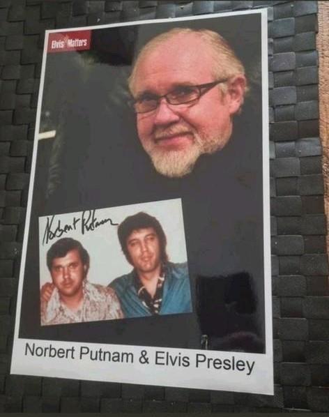 Gesigneerde foto Norbert Putnam & Elvis Presley, Verzamelen, Muziek, Artiesten en Beroemdheden, Foto of Kaart, Gesigneerd, Ophalen of Verzenden