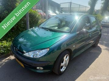 Te Koop Peugeot 206 1.4 -duurste uitvoering INRUIL KOOPJE beschikbaar voor biedingen