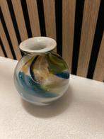 Kleurrijke Fidrio Vaasje, Huis en Inrichting, Overige kleuren, Ophalen of Verzenden, Minder dan 50 cm, Glas