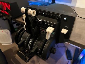 Honeycomb Bravo Throttle Quadrant + 737 levers flight sim beschikbaar voor biedingen