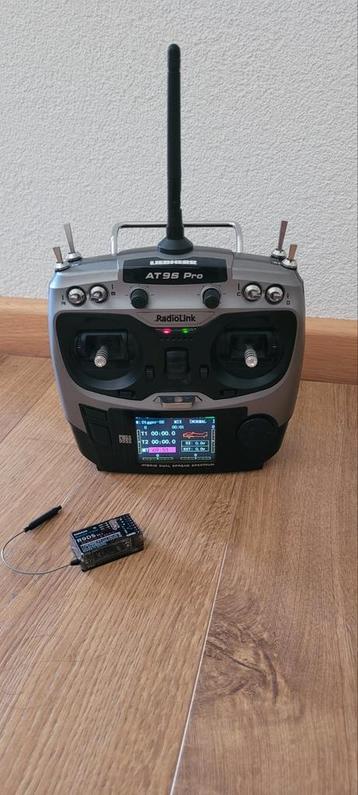 Zender en ontvanger RadiolinkT9S PRO beschikbaar voor biedingen