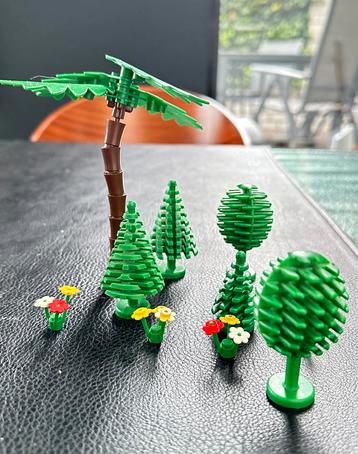 Lego boompjes, bloemetjes beschikbaar voor biedingen