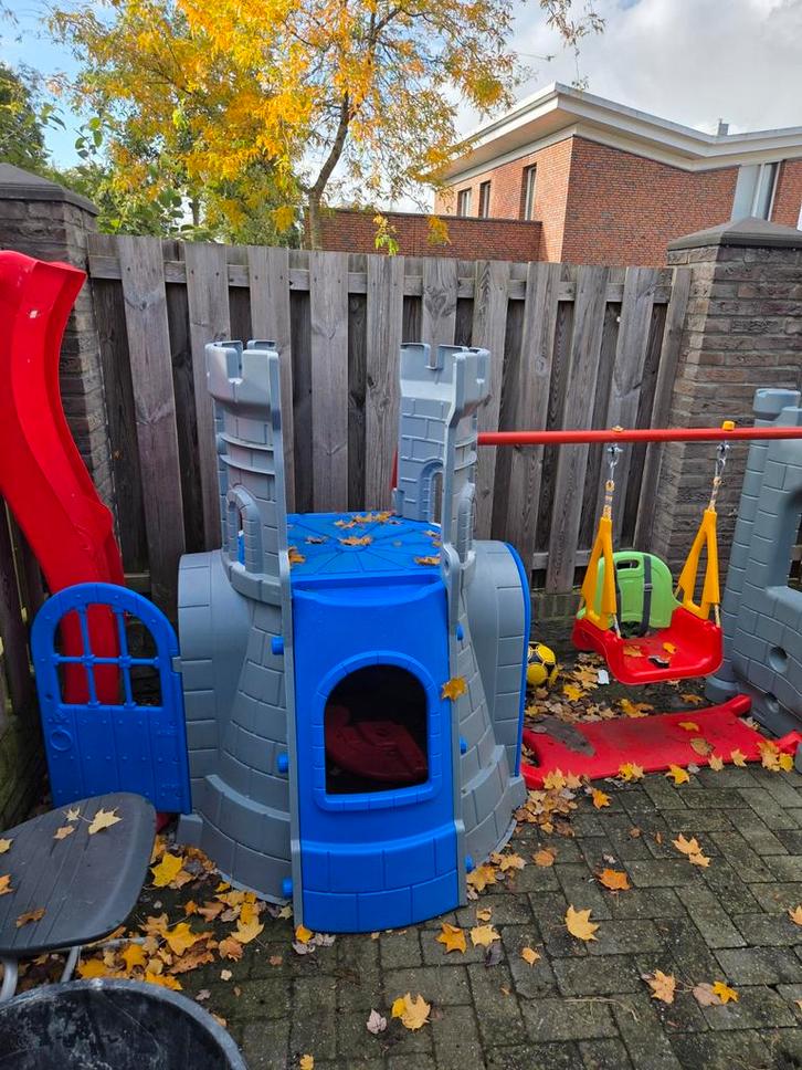 Speeltoestel Kasteel met Glijbaan en Schommel, Kinderen en Baby's, Speelgoed | Buiten | Speeltoestellen, Gebruikt, Glijbaan, Schommel