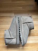 Uggs - Maat 38, Verzenden, Gedragen, Zwart, Lage of Enkellaarzen