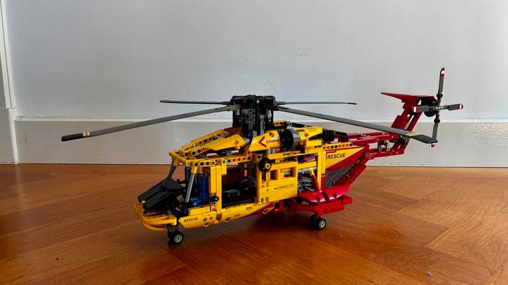 Lego technic, Reddingshelikopter 9396, Kinderen en Baby's, Speelgoed | Duplo en Lego, Zo goed als nieuw, Lego, Complete set, Ophalen of Verzenden