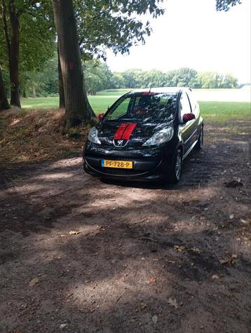 Peugeot 107  3DR 2008 sport zeer mooi nwe apk beschikbaar voor biedingen