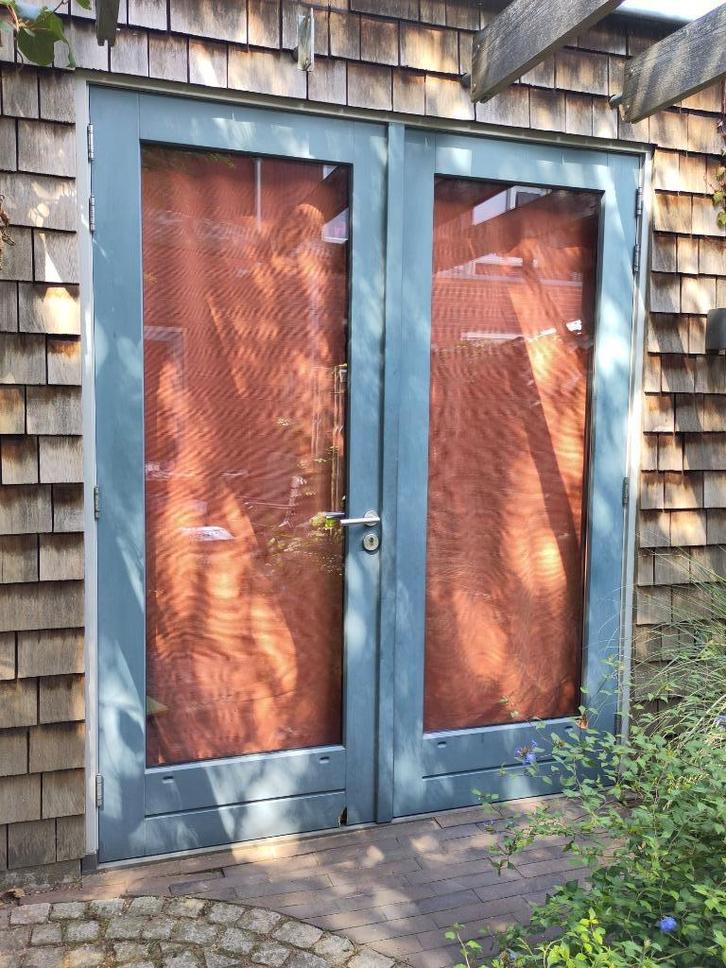 hardhouten openslaande deuren in kozijn, HR+ veiligheidsglas, Doe-het-zelf en Verbouw, Kozijnen en Schuifpuien, Gebruikt, Deurkozijn