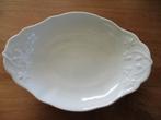 Broodschaal, mooi bewerkt van Regout, wit, Ophalen of Verzenden