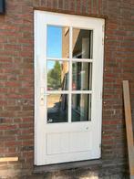 Hardhouten buitendeur kleur wit inclusief schuifhor, Gebruikt, Deurkozijn, 150 tot 225 cm, Inclusief glas