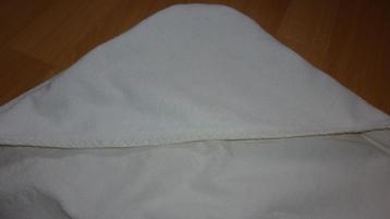 Zo goed als nieuwe Badcape van Babypark beschikbaar voor biedingen