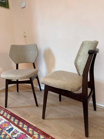 Set van 4 vintage stoelen – mid-century beschikbaar voor biedingen