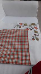 Vierkant Tafelkleed 109x109 cm, Ophalen of Verzenden, Zo goed als nieuw, Vierkant, Binnen