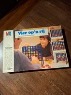 Vintage Vier op 'n rij - MB Spellen, Hobby en Vrije tijd, Gezelschapsspellen | Bordspellen, Een of twee spelers, Ophalen of Verzenden