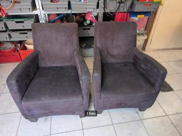 2x gratis antraciet kleurige fauteuils  beschikbaar voor biedingen