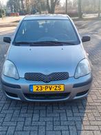 Toyota Yaris 1.3 16V Vvti 3DR Linea Terra 2005 Grijs, Auto's, Toyota, Voorwielaandrijving, Stof, 31 €/maand, 4 cilinders