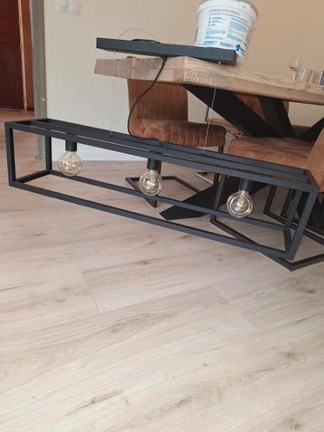 Mooie hanglamp / eettafellamp beschikbaar voor biedingen