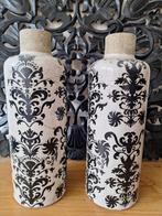Twee vazen van keramiek, Huis en Inrichting, Wit, Aardewerk of Porselein, Ophalen of Verzenden, Zo goed als nieuw