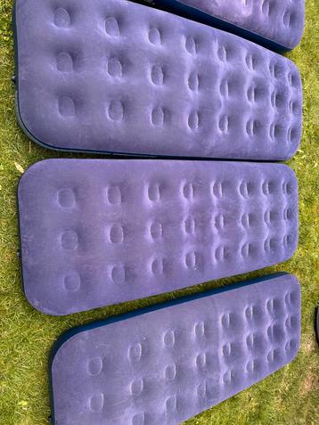 Luchtbedden te koop beschikbaar voor biedingen