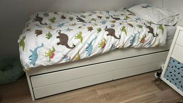 Ikea slakt kinderbed met twee lades en logeerbed beschikbaar voor biedingen