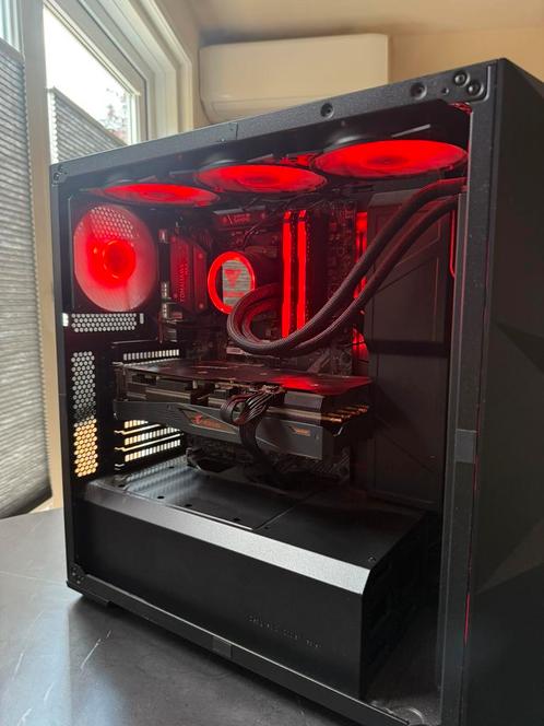 Game PC Ryzen 5 + RX 5700 XT| Watergekoeld (optie monitoren), Computers en Software, Desktop Pc's, Zo goed als nieuw, 4 Ghz of meer