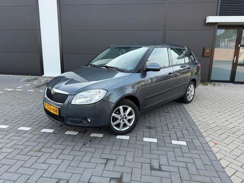 Skoda Fabia 1.4 16V 63KW Combi 2010 Grijs, Auto's, Skoda, Particulier, Fabia, ABS, Airbags, Airconditioning, Alarm, Boordcomputer