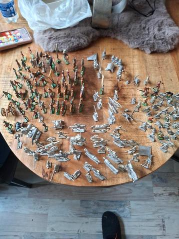 Grote Collectie Tinnen Soldaten beschikbaar voor biedingen