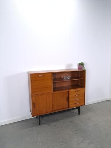 Teak vintage wandkast met lades, bar, zwarte poten highboard beschikbaar voor biedingen