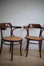 Thonet stoelen met armleuning / bureaustoel, Huis en Inrichting, Stoelen, Ophalen, Gebruikt, Twee, Bruin