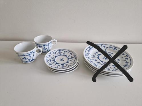 2 koffiekopjes met 3 schotels Kahla blau Saks, Antiek en Kunst, Antiek | Servies los, Ophalen of Verzenden